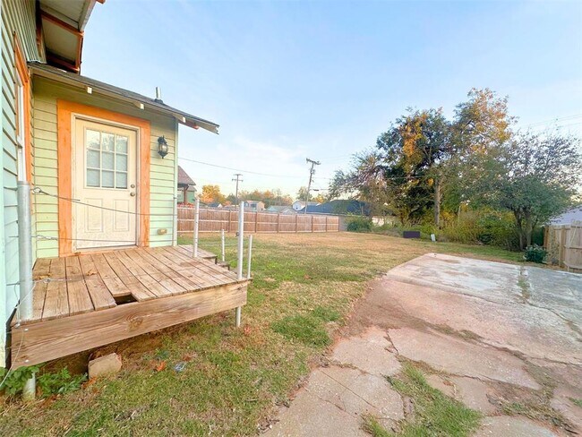 Photo - 1628 NE 12th St