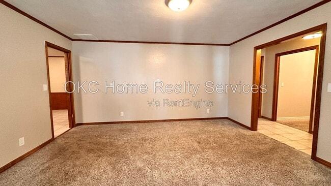 Photo - 6316 N Drexel Blvd