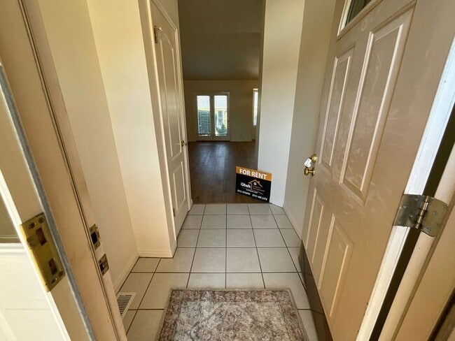 Photo - 4 bdrm 3 bth Home 2 Car Garage- HOA with Pool
