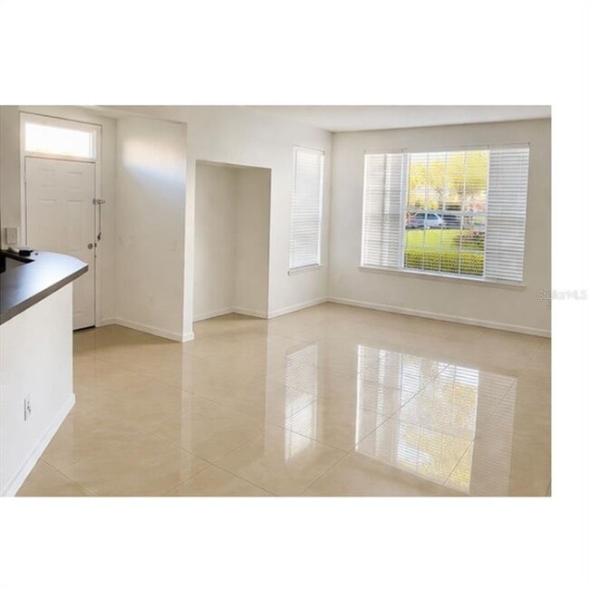 Photo - 9005 Lee Vista Blvd