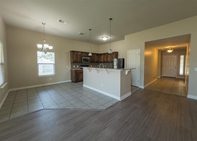 Building Photo - 2701 NW 185th St Rental