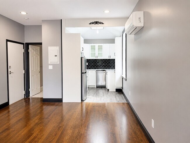 Photo - 67 Frankfort St Unit 301