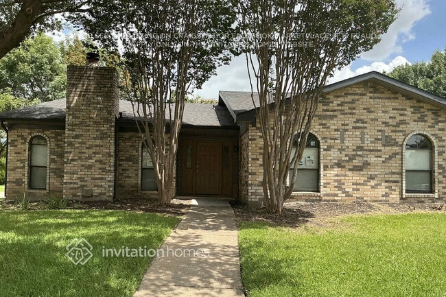 Building Photo - 1217 Lombardy Dr
