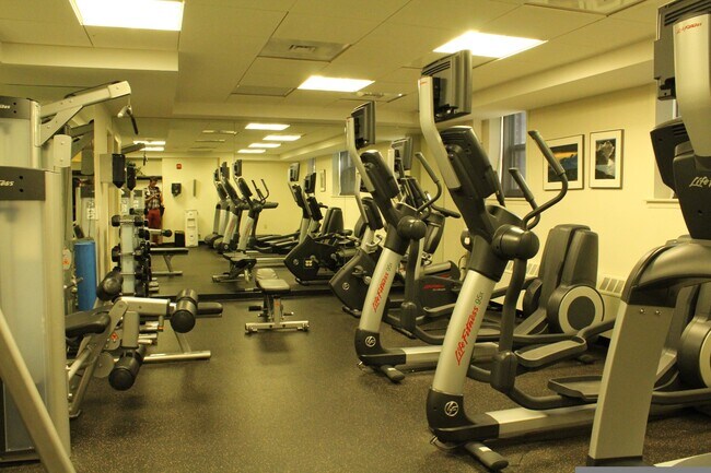 Photo - 11 Camelot Ct Unidad 11-3B