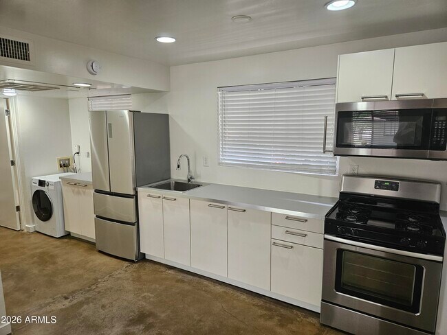 Photo - 802 W Turney Ave Unit 6A