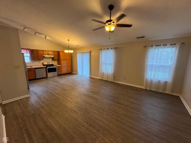 Photo - 6947 Raritan Dr
