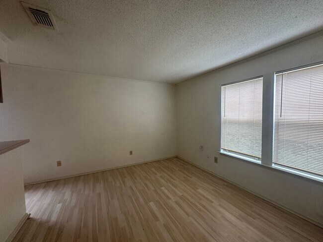 Photo - NEW IN MANAGEMENT - AVAILABLE NOW