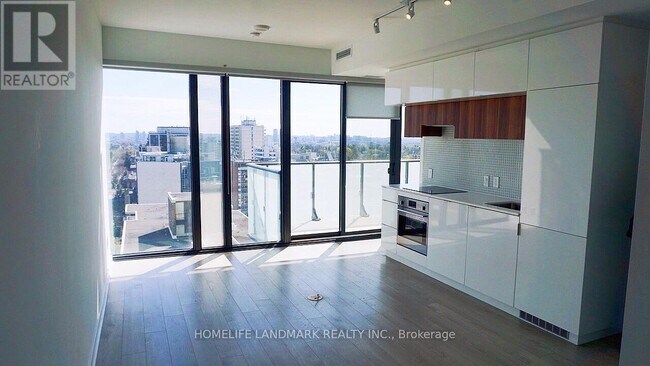 Photo - 185 Roehampton Ave Unit 1306