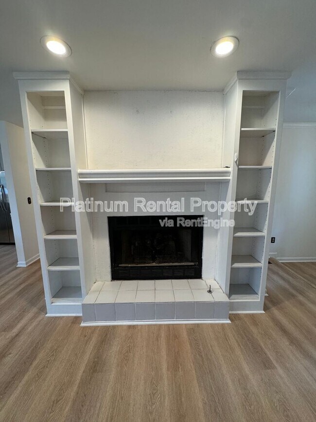 Photo - 340 Roswell Farms Rd