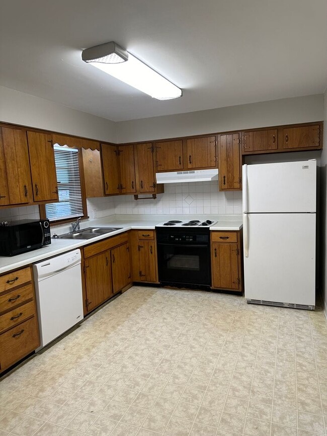 Photo - Perfect Home Near MSU and Mercy Hospital