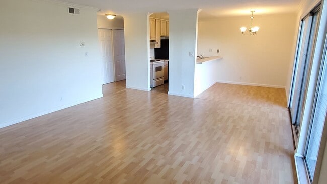 Photo - Spacious 2 Bedroom, 1 Bathroom Moraga Condo Unidad A