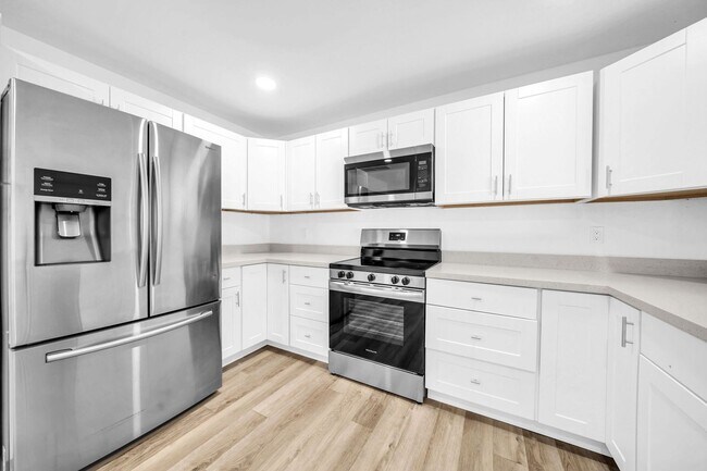 Photo - 3330 E Gelding Dr