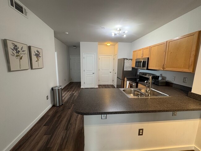 Photo - 2020 5th Ave S Unidad 441