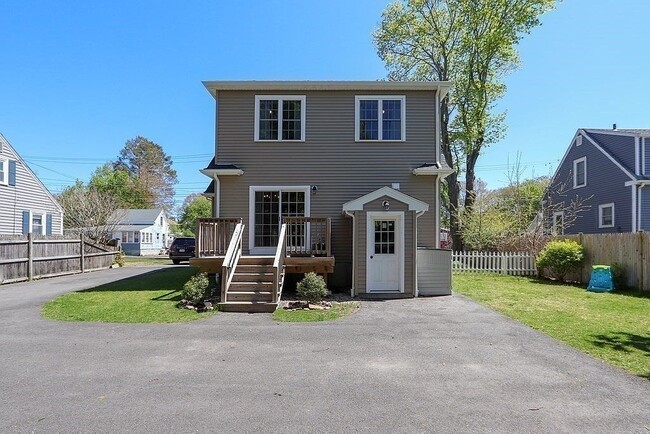 Photo - 214 Shaw St