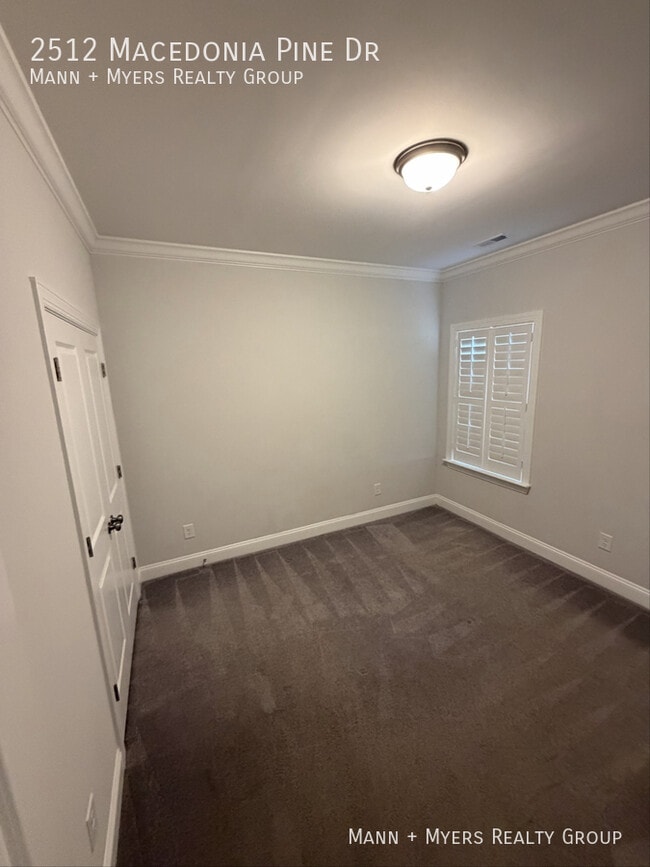 Photo - 2512 Macedonia Pine Dr