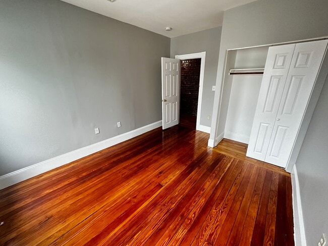 Photo - 33 Adamson St