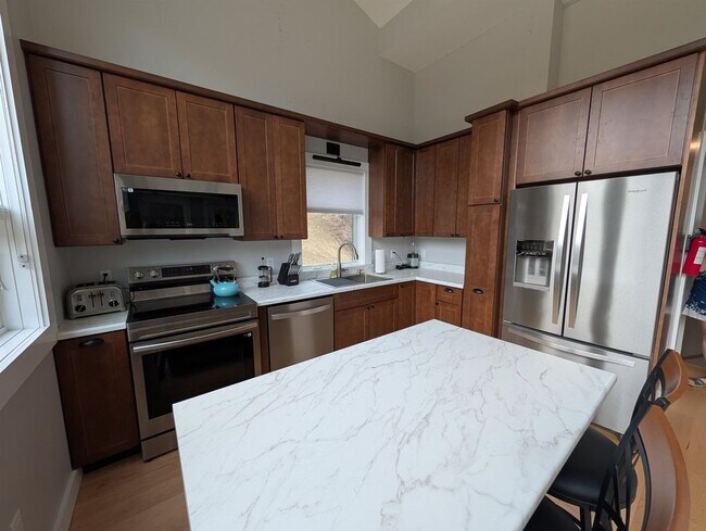 Photo - 276 Ragged Mountain Rd