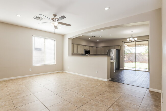 Photo - 40994 N Vine Ave