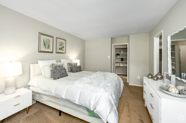 1 habitación, 1 baño – 685 pies cuadrados - Dormitorio