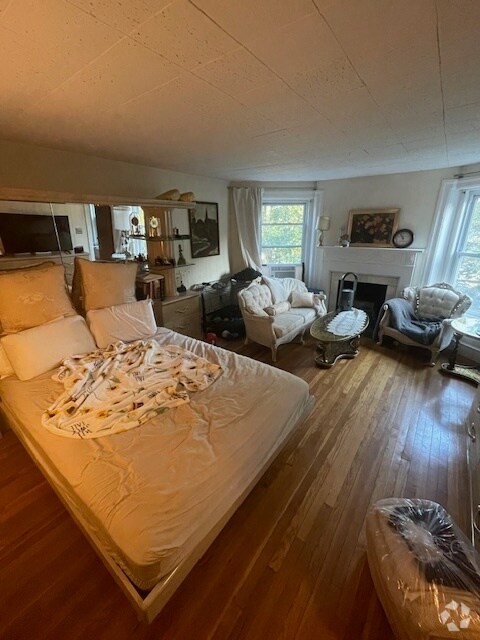 Building Photo - 1050 Beacon St Unit 3 Rental