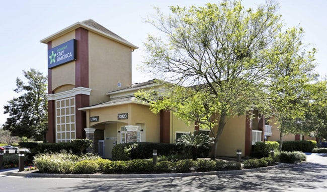 Furnished Studio-Jacksonville - Southside - St Johns Towne Ctr