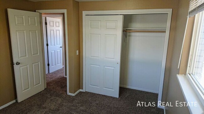 950 Bishop Ct Unit A
