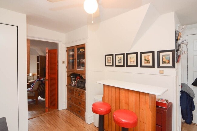 Photo - 1703 W Nelson St Unit J07P