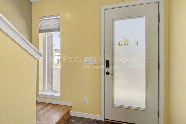 Photo - 1753 Julian St