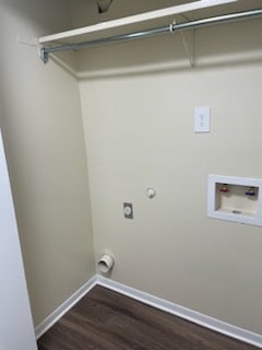 Hallway Laundry hookups