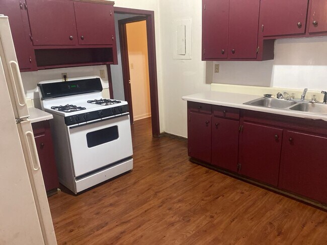 Photo - 2212 Rosemary Ln