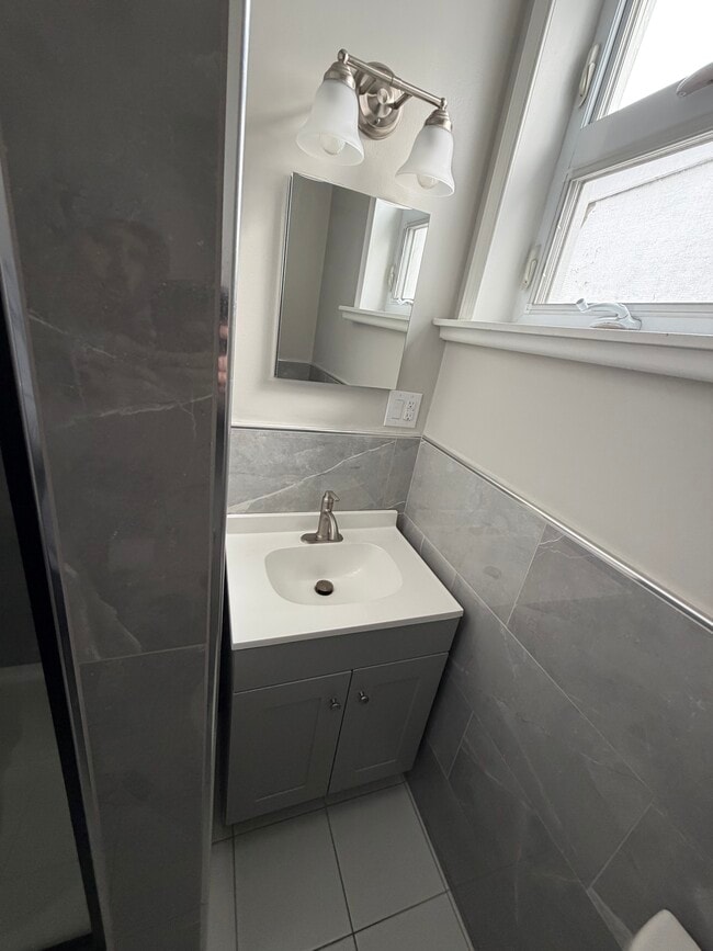 Photo - 109 Roseberry St