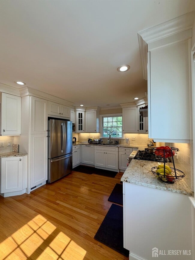 Photo - 214 Rivercrest Dr