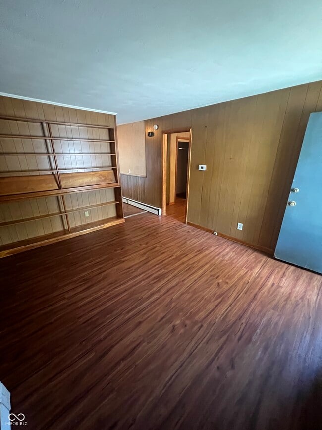Photo - 107 Wallace Dr