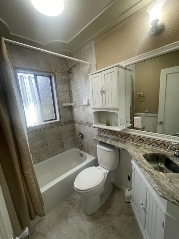 Photo - 2145 Lombard St