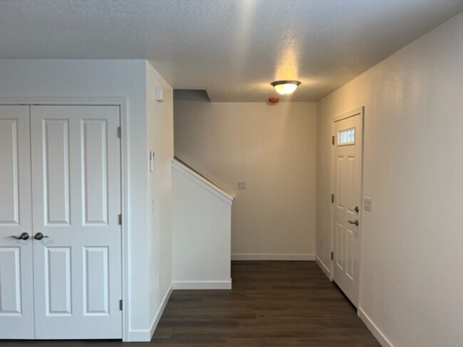 Photo - 1106-1108 W 11TH Unidad 1106