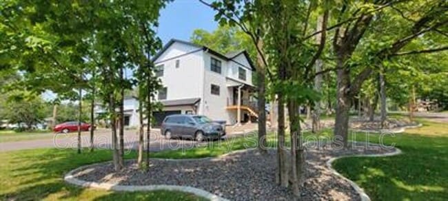 Photo - 1229 Missouri Ave