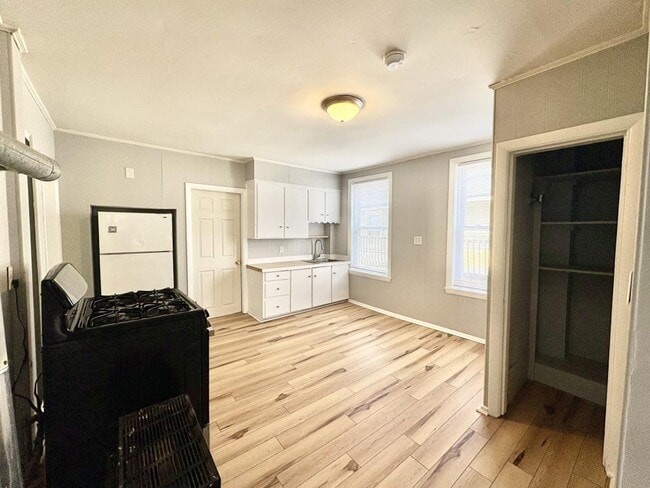 Photo - 181 Lincoln St