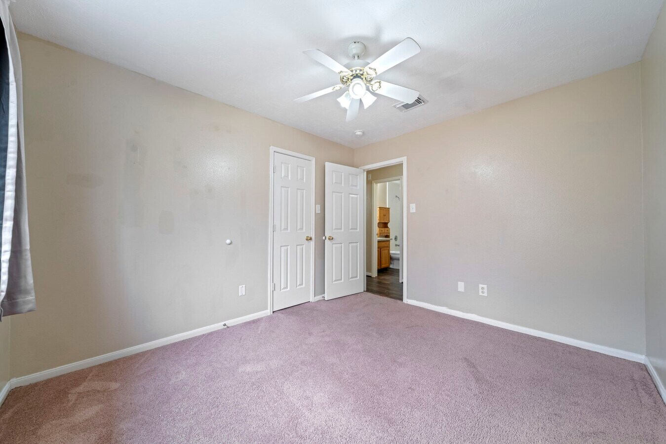 Photo - 7530 Alderly Dr