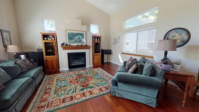 Photo - Beautiful sunny home