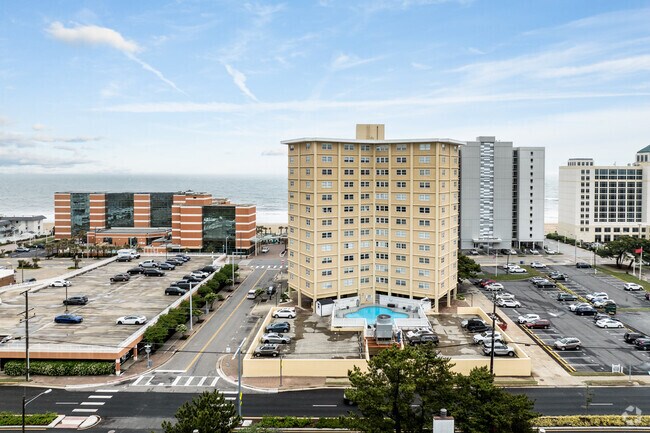 Photo - Virginia House