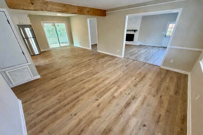 Photo - 80 Glenn Burnie Dr