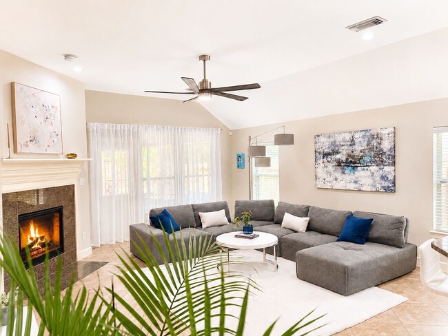 Photo - 18315 W Williams Bend Dr