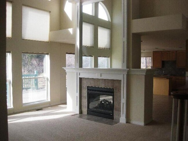 Photo - 2075 Rockhurst Blvd