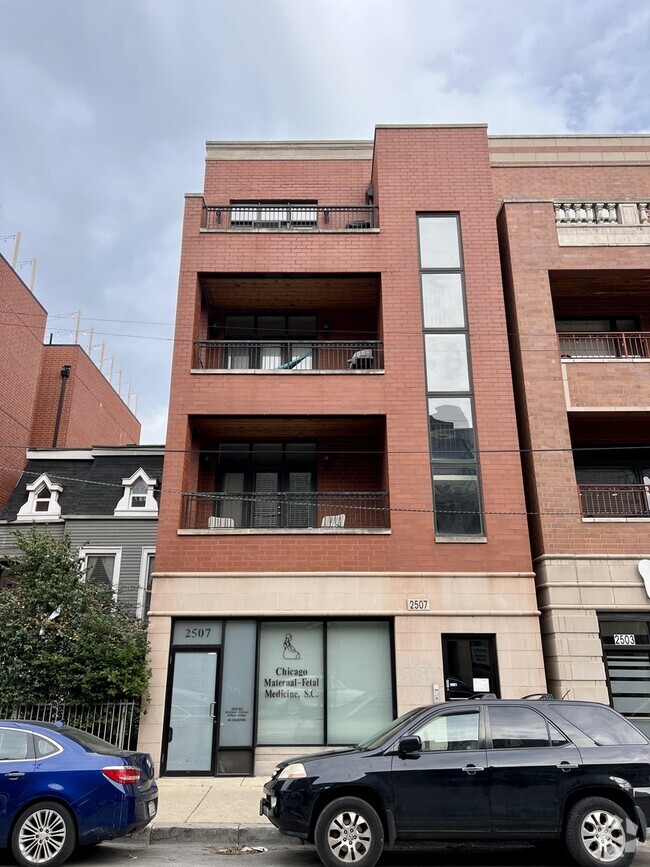 Building Photo - 2507 N Halsted St Unit 2 Rental