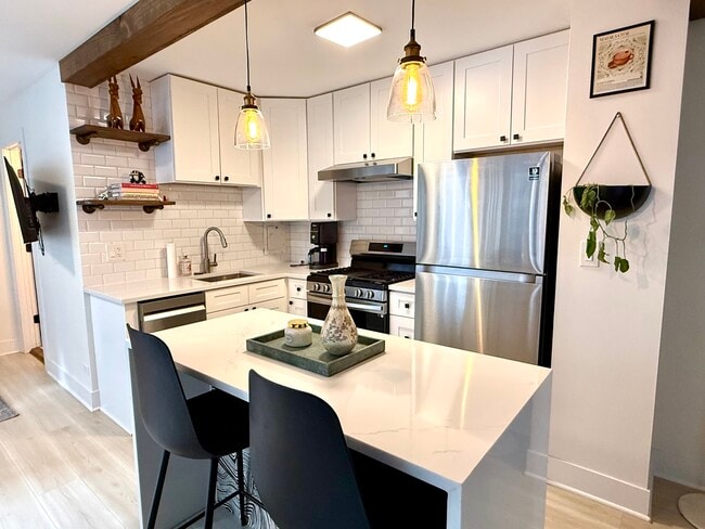 Photo - 850 N Dewitt Pl Unit 7F