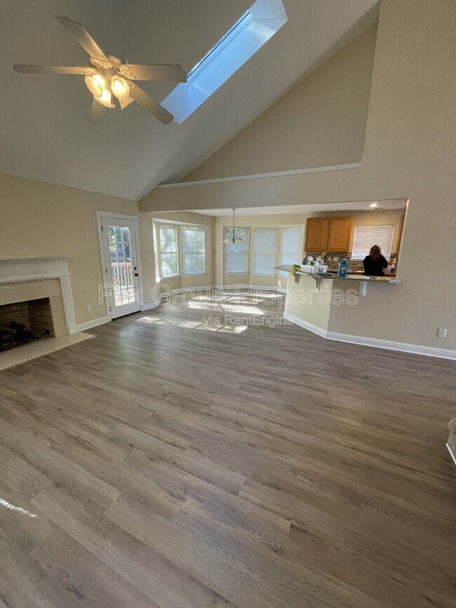 Photo - 20329 Berry Cir