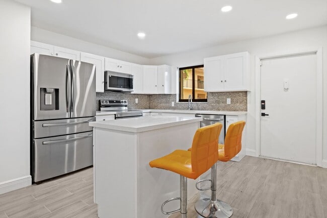 Photo - Fully Renovated 2 Bed / 2 Bath – Everything New!