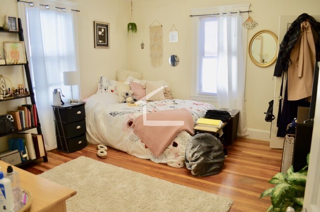 Photo - 37 Bigelow St Condo Unit 2