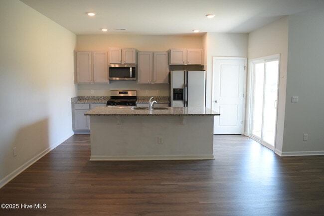 Photo - 832 Delta Ct
