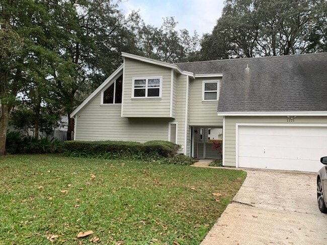 Beautiful Two-Story Home at the Beach - Beautiful Two-Story Home at the Beach